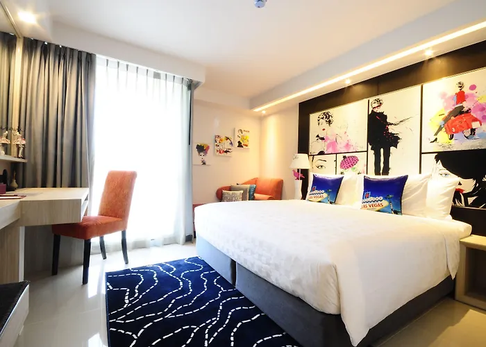 Clover Asoke - Sha Extra 4*